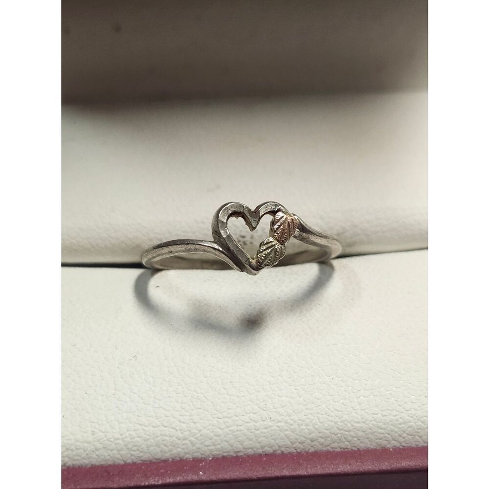 Black Hills Gold Sterling Silver Heart Ring With 12K Gold Leaf Accents Size 5.75